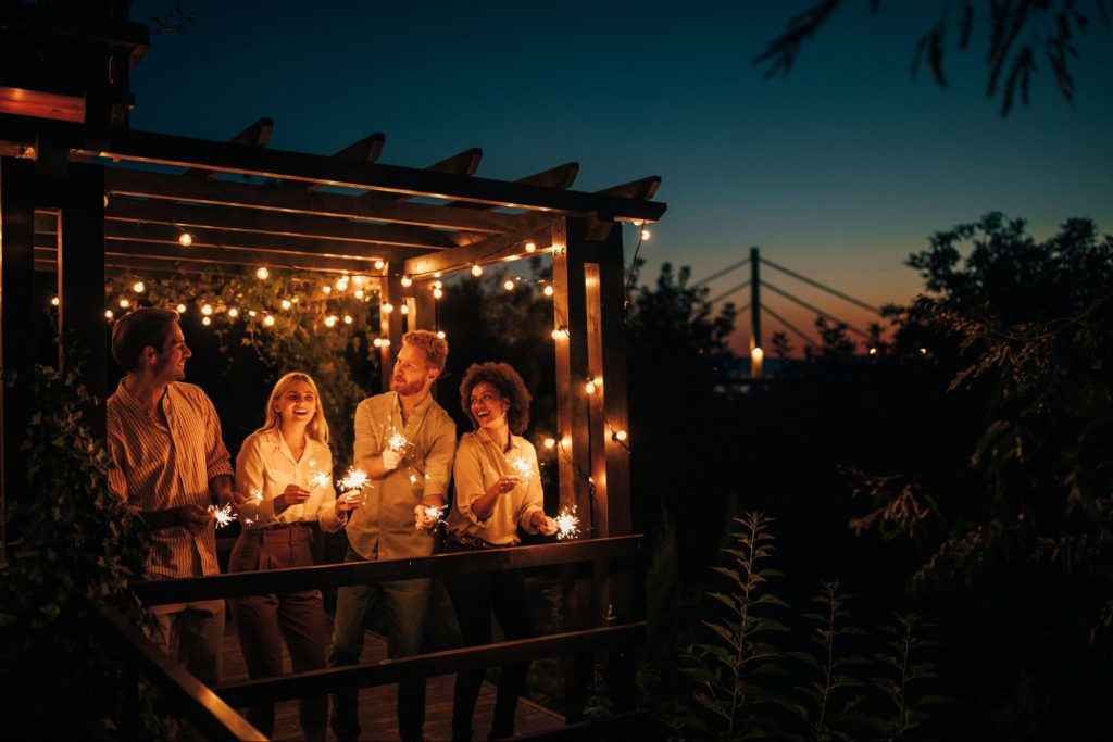 Deck Lighting Trends for 2024: What’s New and Exciting