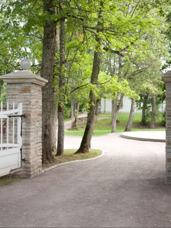 Vinyl gates on a driveway.